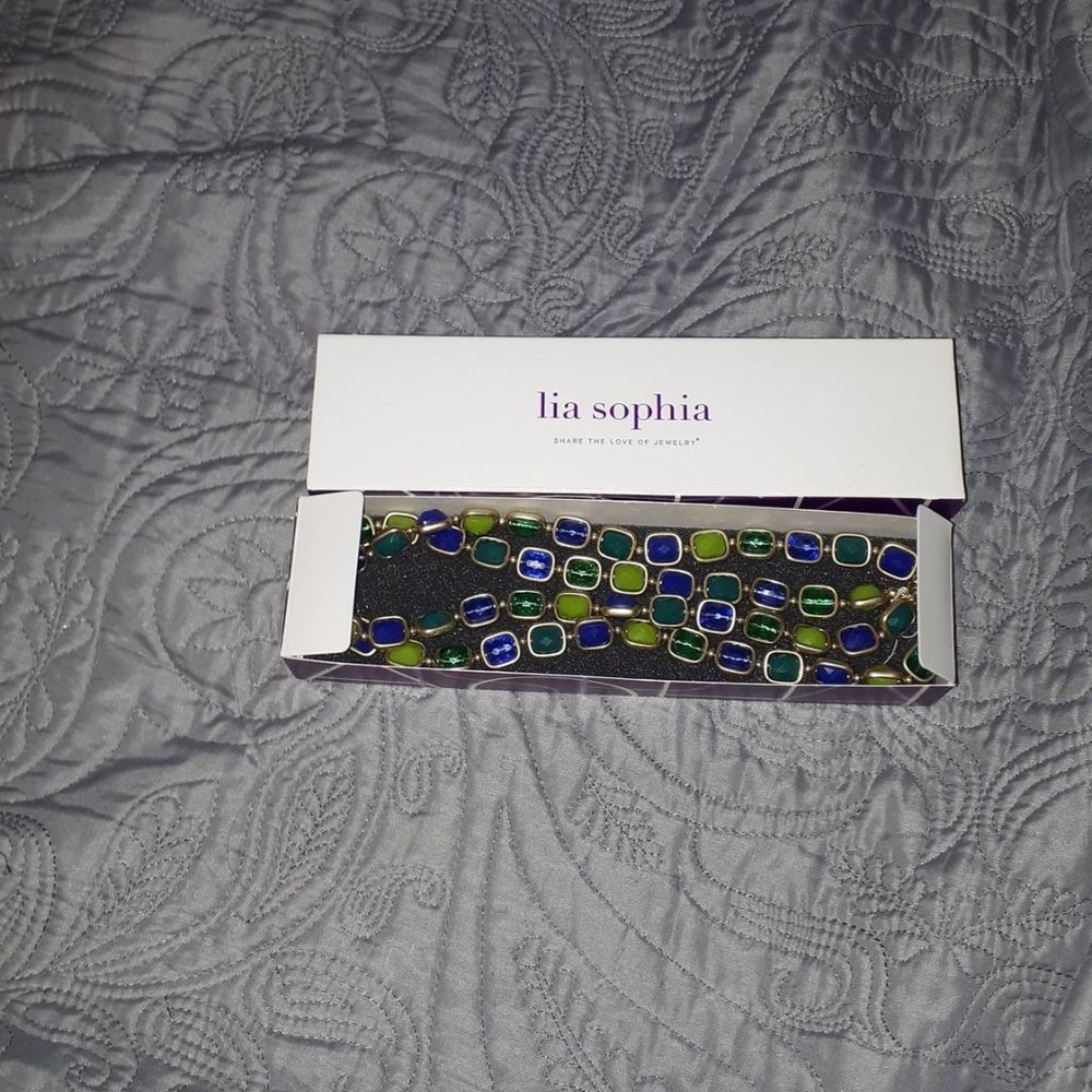Lia Sophia necklace